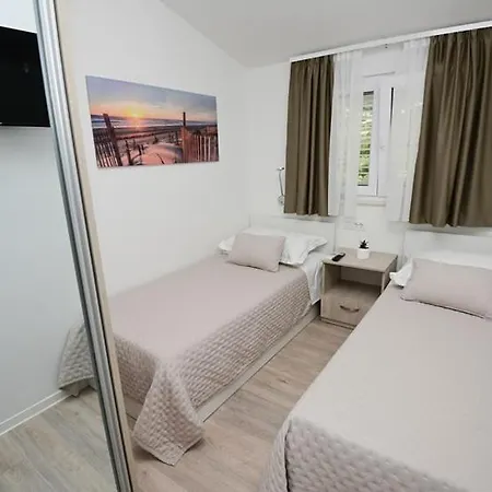 Katarina Apartament Podstrana